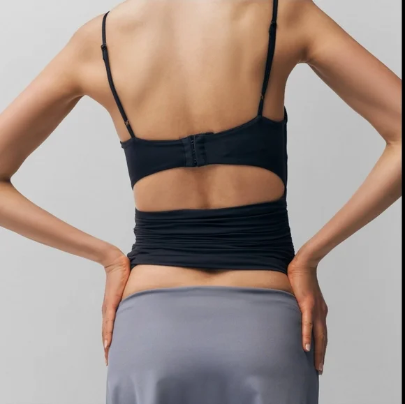 NWT Danielle Guizio Beia Twist Top Black Size Large - Picture 3 of 16